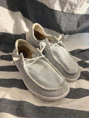 Hey Dude Wendy Sox Stone White Women's Size 10 Slip-On Loafers